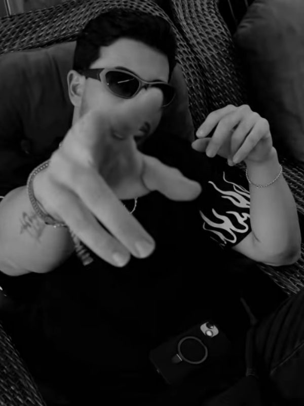 Artista NIVVEK